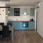 Fregatt * שיופוק